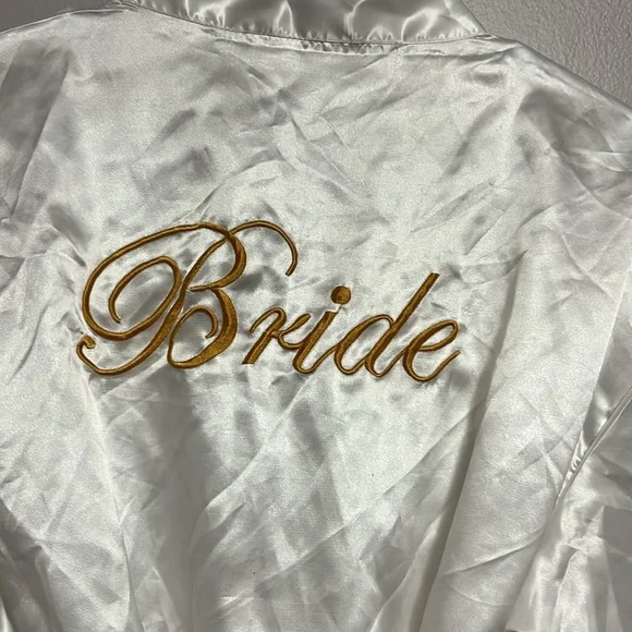 Bride Robe - Picture 3 of 6